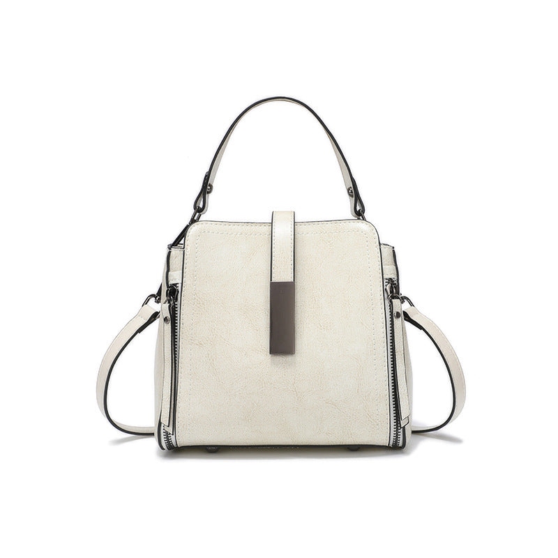 BUCKET BAG